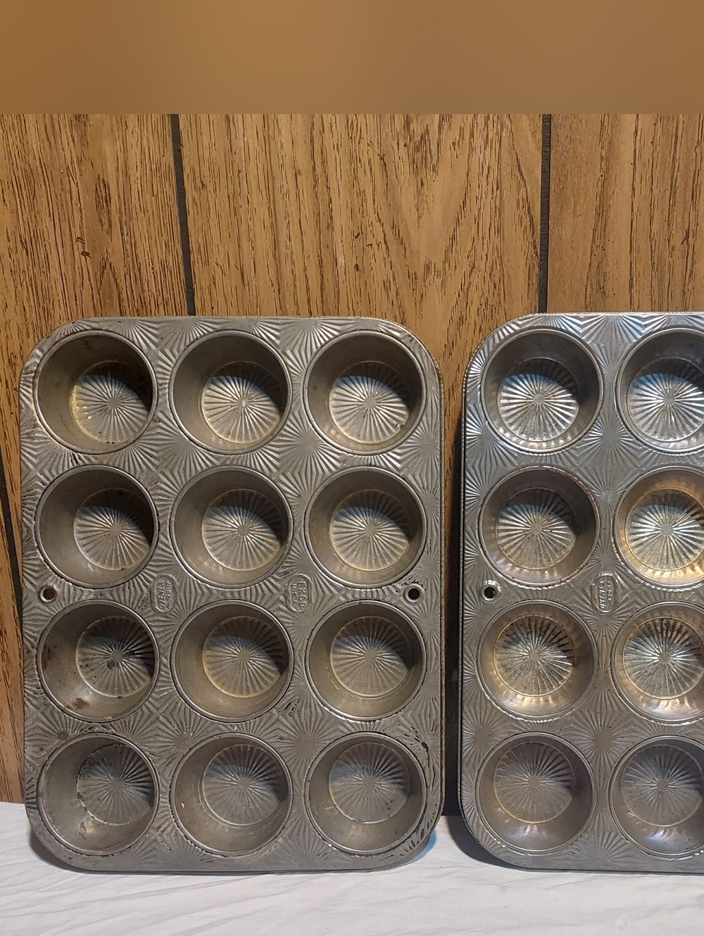 Vintage 12-Cup Muffin Tin Set Ovenex 120 Sunburst Lot Of 2 Ekco USA Steel